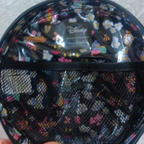 Vera Bradley × Disney 100 Snow White Whimsy Cosmetic Case - Picture 13 of 16